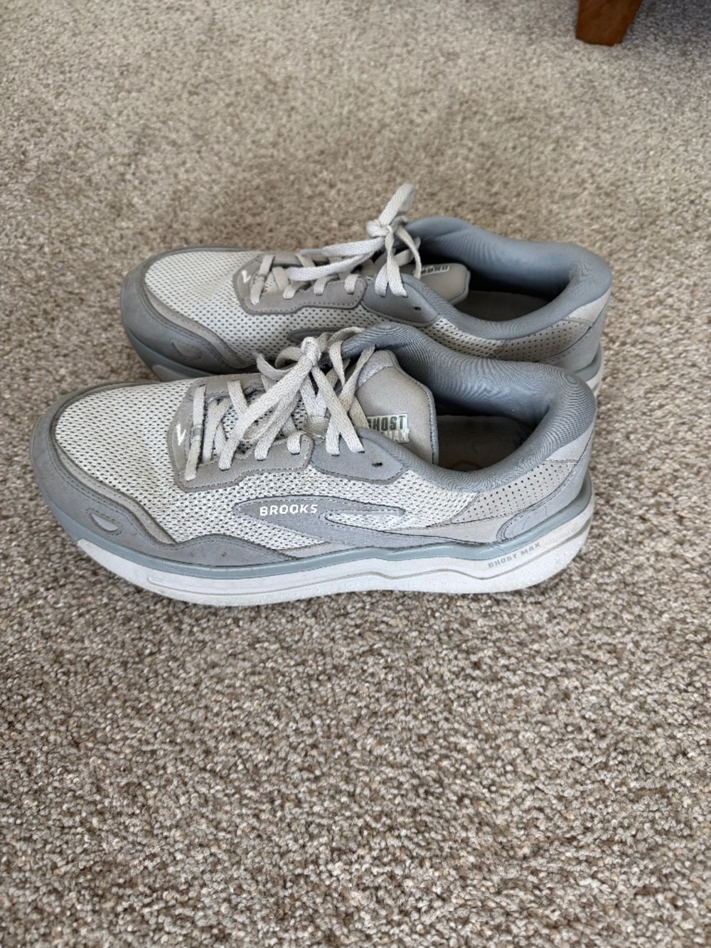 Brooks Ghost Max SE -- Men 10